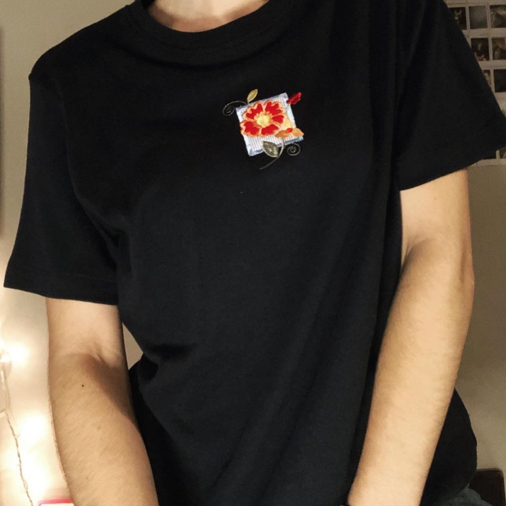 vintage floral embroidered tee shirt